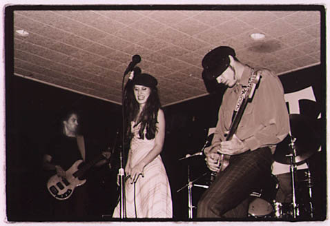 The Peak Show Dog Rescue Benefit Nov. 2, 2001.15